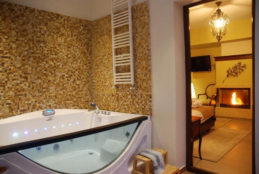 Agapi Luxury Hotel Káto Loutrákion Habitación foto