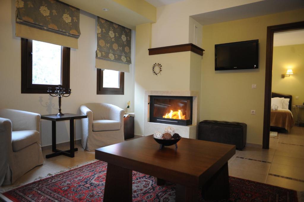 Agapi Luxury Hotel Káto Loutrákion Habitación foto