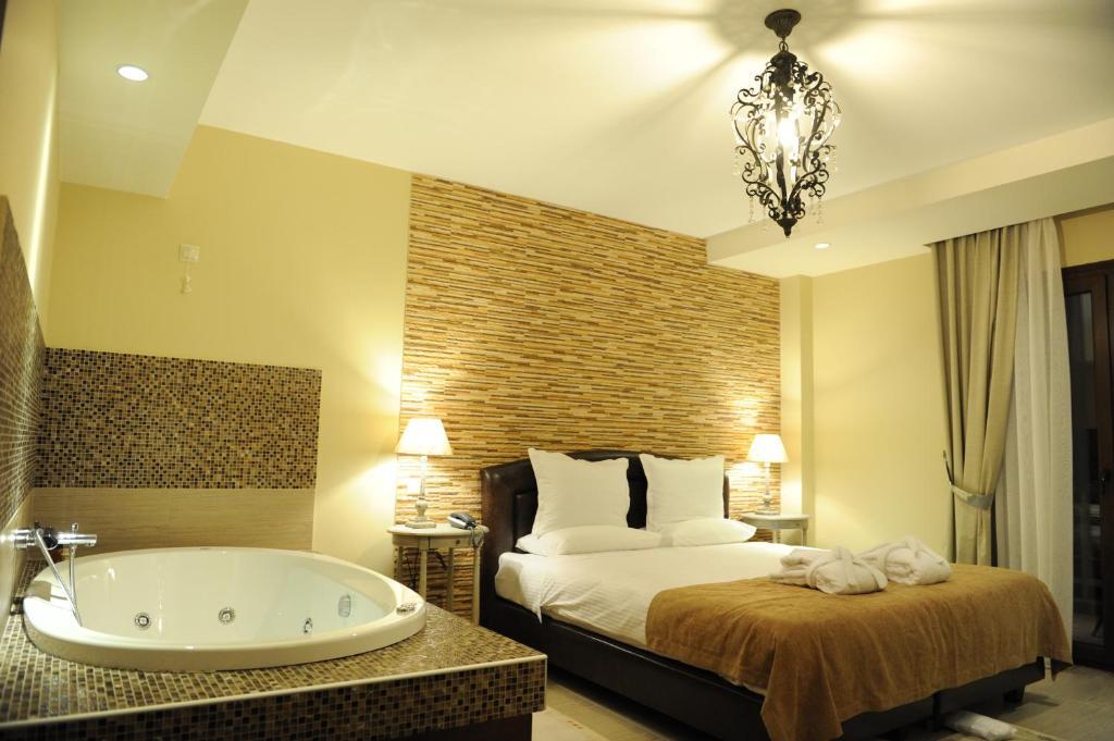 Agapi Luxury Hotel Káto Loutrákion Habitación foto